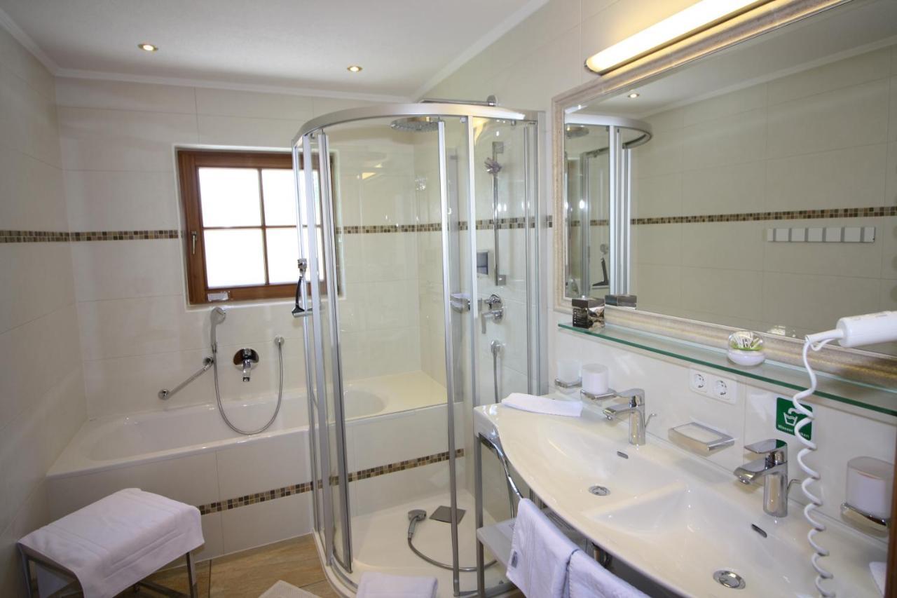 Vronis Waldhaus Adults Only Aparthotel Mayrhofen Exterior foto