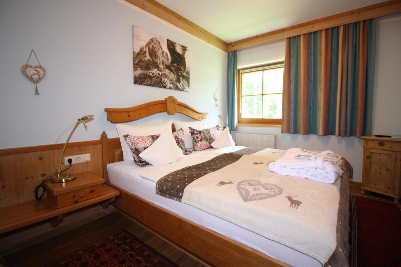 Vronis Waldhaus Adults Only Aparthotel Mayrhofen Exterior foto