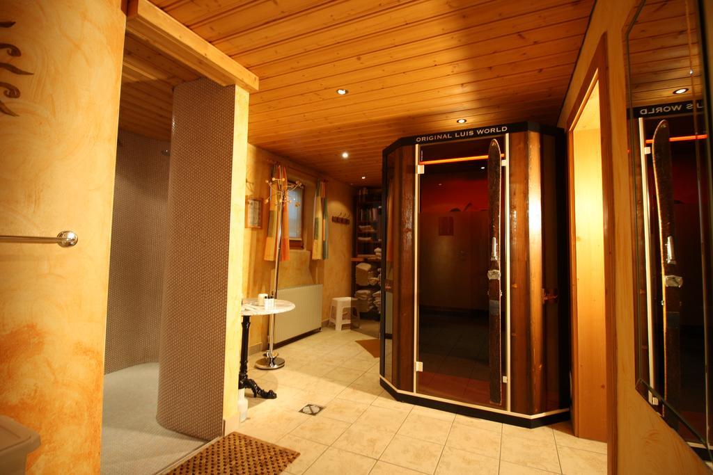 Vronis Waldhaus Adults Only Aparthotel Mayrhofen Exterior foto