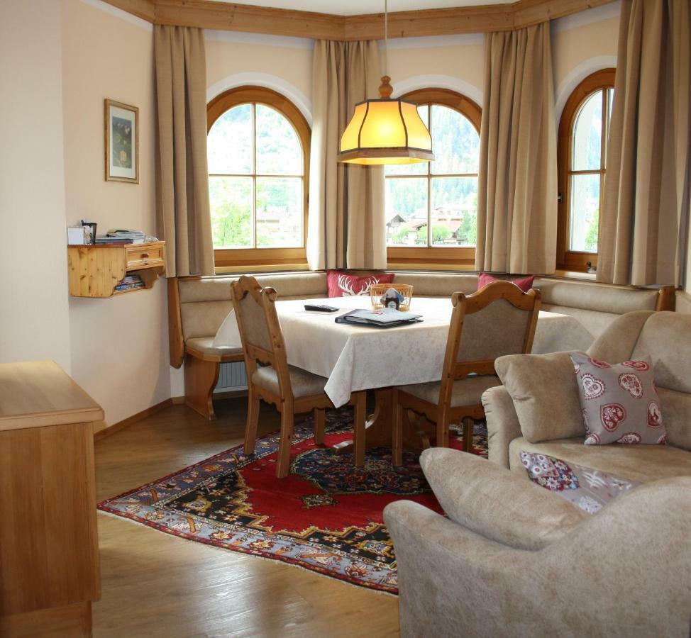 Vronis Waldhaus Adults Only Aparthotel Mayrhofen Exterior foto